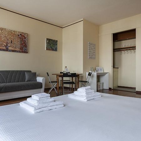 Апартаменты Italianway-Santo Stefano 5 Милан Экстерьер фото